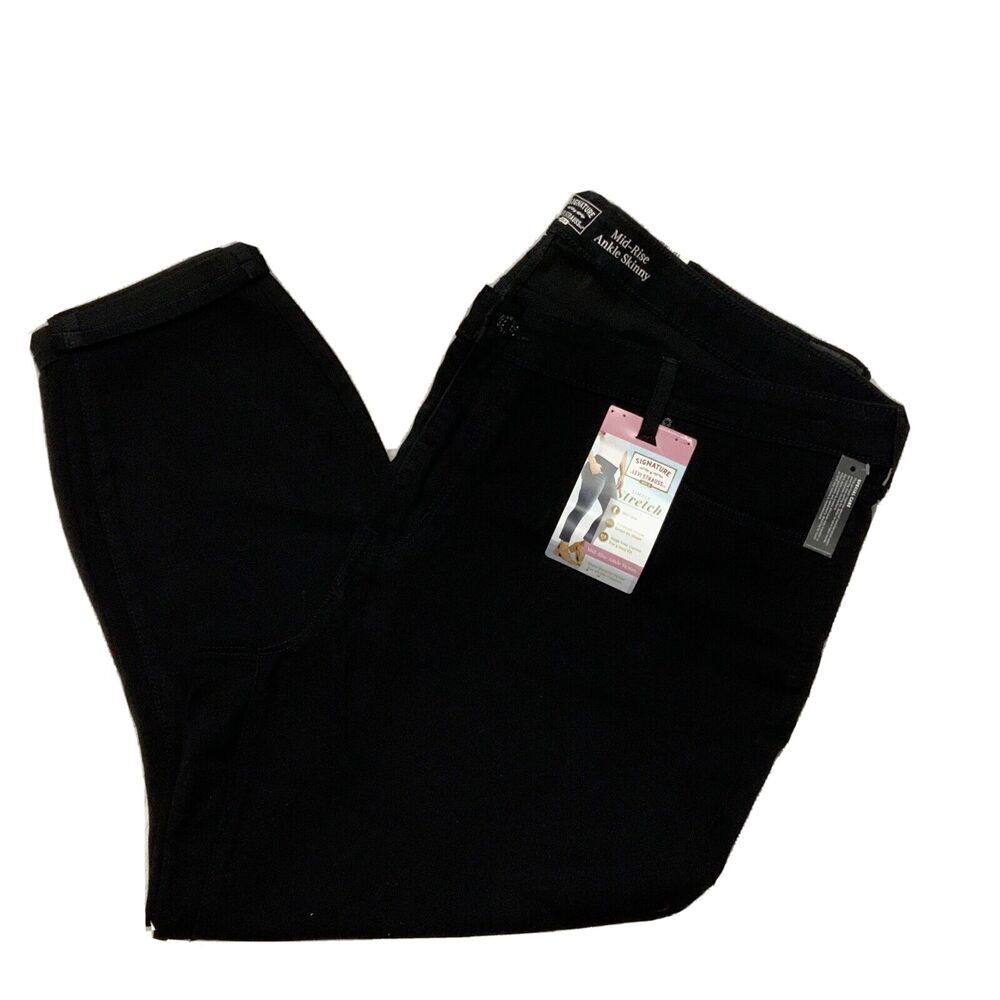 Levi Strauss Women's Black Jeans Mid Rise Ankle Skinny Cuffed Plus Size 28 NWT